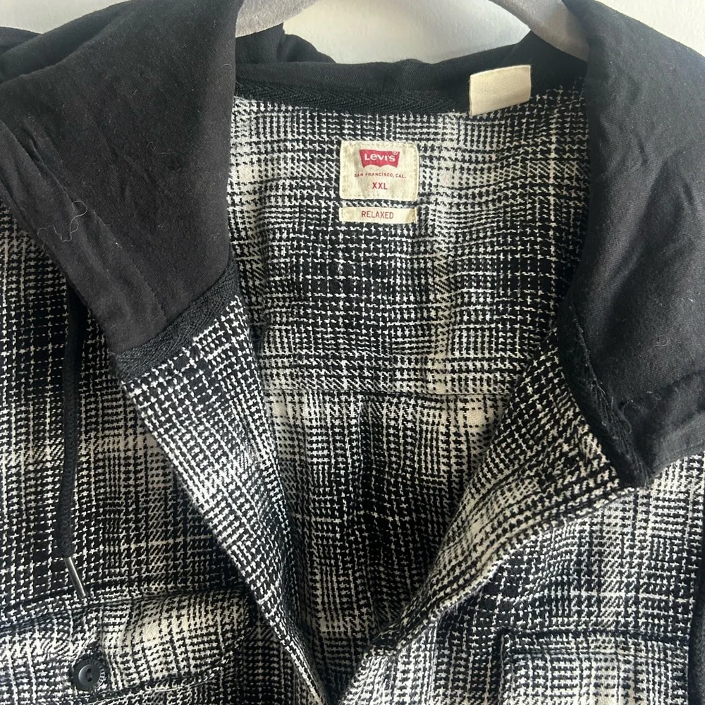 Levi’s Black & White Hooded Worker Shirt | Casual Button-Up Jacket - Picture 3 of 5